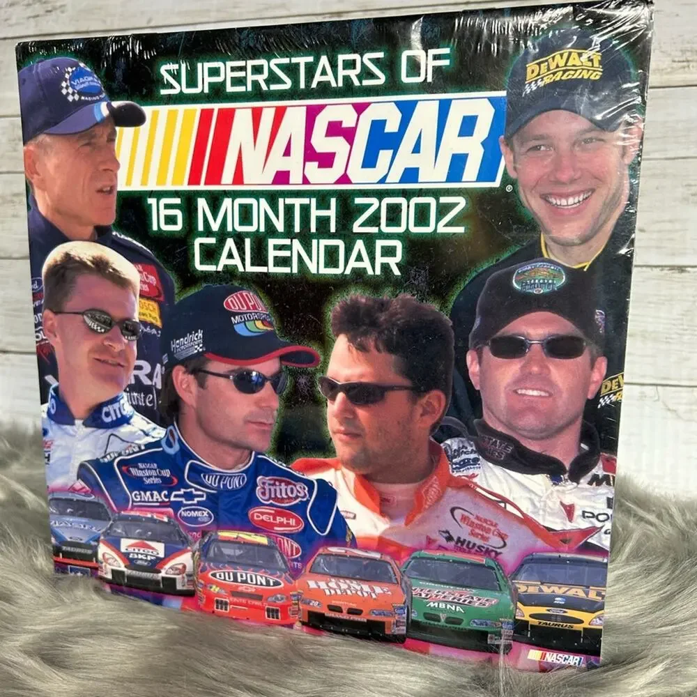 2002 Superstars of NASCAR 16 month Wall Calendar sealed